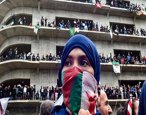 تظاهرات "حاشدة" في الجزائر للمطالبة برحيل الرئيس المؤقت تظاهرات "حاشدة" في الجزائر للمطالبة برحيل الرئيس المؤقت