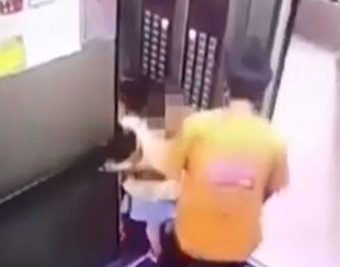بالفيديو : عامل "ديليفيري" يخطف طفلة من المصعد لاغتصابها! بالفيديو : عامل "ديليفيري" يخطف طفلة من المصعد لاغتصابها!