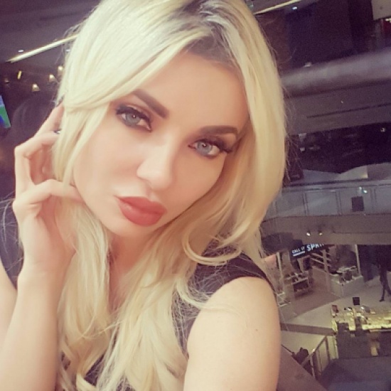 شاهد بالصور.. شفتا ميريام كلينك تثيران التساؤلات بسبب حجمهما شاهد بالصور.. شفتا ميريام كلينك تثيران التساؤلات بسبب حجمهما 