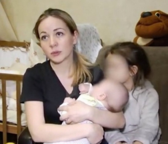 بالصورة: كبر بطنها بعد الولادة والسبب يفوق كلّ التوقعات!! بالصورة: كبر بطنها بعد الولادة والسبب يفوق كلّ التوقعات!!