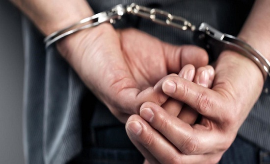 الأردن : ضبط 4 مطلوبين أمنيا وسلاح ناري في البادية الشمالية الأردن : ضبط 4 مطلوبين أمنيا وسلاح ناري في البادية الشمالية