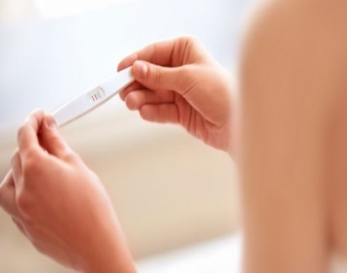 حدوث الحمل بعد 7 إلى 10 أيام من التخصيب حدوث الحمل بعد 7 إلى 10 أيام من التخصيب