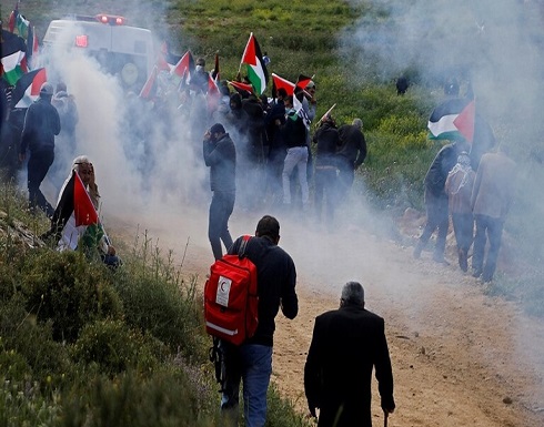 إسرائيل تستخدم مسيّرات لتفريق متظاهرين فلسطينيين في الضفة والقدس إسرائيل تستخدم مسيّرات لتفريق متظاهرين فلسطينيين في الضفة والقدس