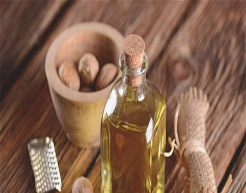 هذا الزيت عدو الشعر الزائد.. هكذا تستخدمينه هذا الزيت عدو الشعر الزائد.. هكذا تستخدمينه