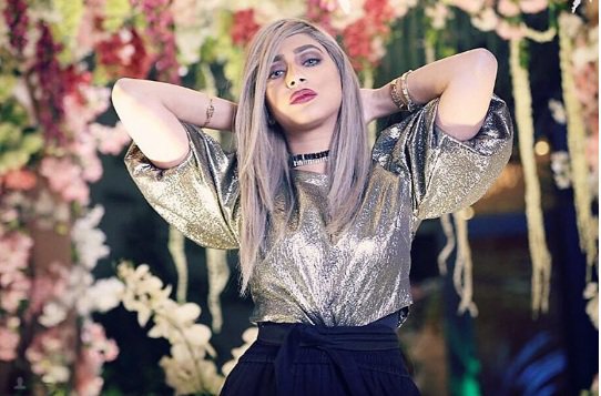 بالفيديو .. أبرار سبت في موقف محرج بسبب قصر قامتها بالفيديو .. أبرار سبت في موقف محرج بسبب قصر قامتها
