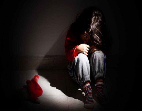 جريمة مروعة... اغتصاب جماعي لطفلة وتهشيم رأسها حتى الموت! جريمة مروعة... اغتصاب جماعي لطفلة وتهشيم رأسها حتى الموت!