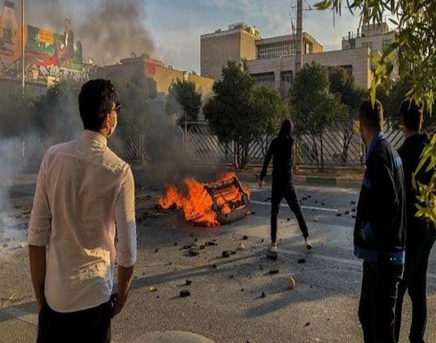 منظمة إيرانية: ضحايا الاحتجاجات 324 قتيلا بينهم 14 طفلا منظمة إيرانية: ضحايا الاحتجاجات 324 قتيلا بينهم 14 طفلا