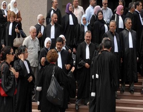 محامو الجزائر يقاطعون القضاء مطالبين باحترام الحق في الدفاع محامو الجزائر يقاطعون القضاء مطالبين باحترام الحق في الدفاع