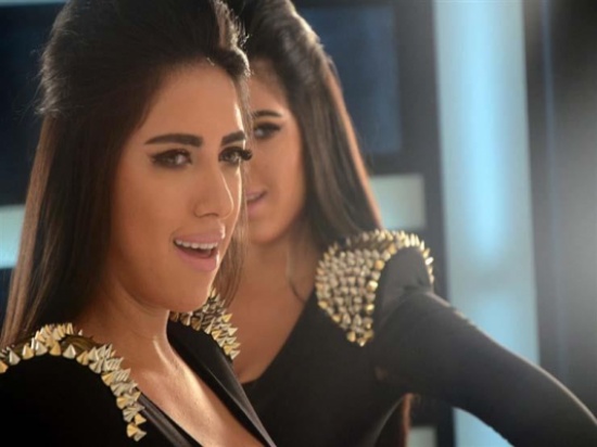 بالصور- 6 معلومات عن نورلين.. اشتهرت وشقيقتها بـ"توأم ميلودي" بالصور- 6 معلومات عن نورلين.. اشتهرت وشقيقتها بـ"توأم ميلودي"