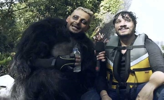 تصرف مفاجىء من مصطفى حجاج في رامز في الشلال.. شاهد ماذا فعل! تصرف مفاجىء من مصطفى حجاج في رامز في الشلال.. شاهد ماذا فعل!