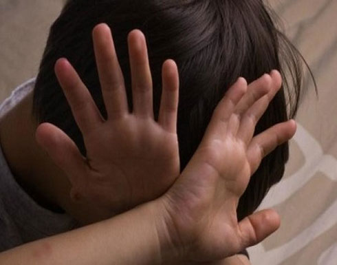 قصة تقشعر لها الأبدان.. أم تبيع ابنها للإغتصاب الجماعي قصة تقشعر لها الأبدان.. أم تبيع ابنها للإغتصاب الجماعي