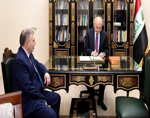 بين الشروط والتمرير.. حكومة علاوي أمام البرلمان الاثنين بين الشروط والتمرير.. حكومة علاوي أمام البرلمان الاثنين