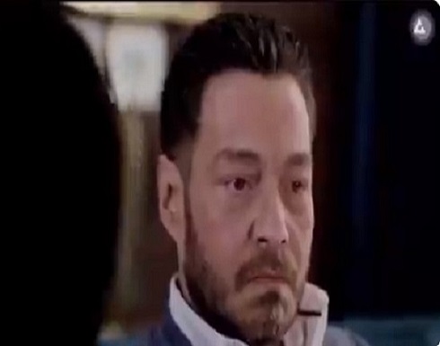 بالفيديو: مسلسل “البرنس”يتعرض للسخرية من جديد .. والسبب “أًُذنا” أحمد زاهر ! بالفيديو: مسلسل “البرنس”يتعرض للسخرية من جديد .. والسبب “أًُذنا” أحمد زاهر !