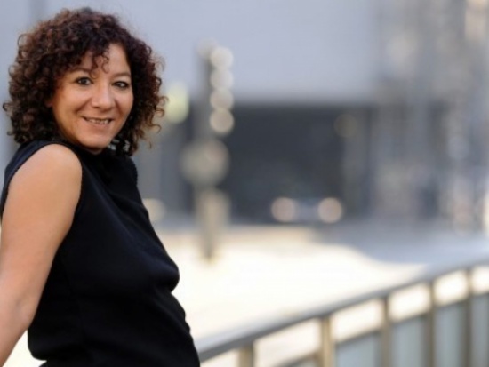 منى برنس… الدكتورة التي فصلت من الجامعة بسبب “مشهد الرقص والبيرة” تعلن ترشحها للرئاسة في مصر! منى برنس… الدكتورة التي فصلت من الجامعة بسبب “مشهد الرقص والبيرة” تعلن ترشحها للرئاسة في مصر!