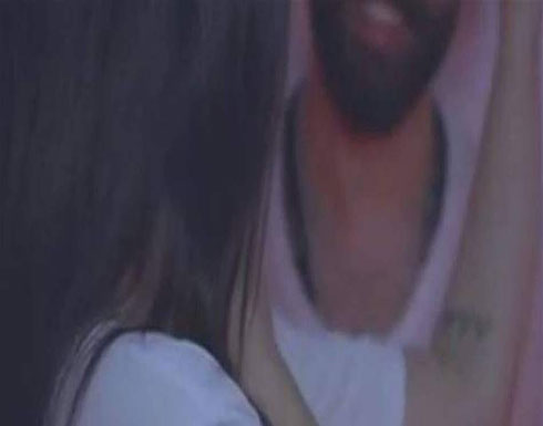 مغنية لبنانية متزوجة بشكل سرّي من إعلامي منذ 10 أشهر.. من هي؟ (فيديو) مغنية لبنانية متزوجة بشكل سرّي من إعلامي منذ 10 أشهر.. من هي؟ (فيديو)