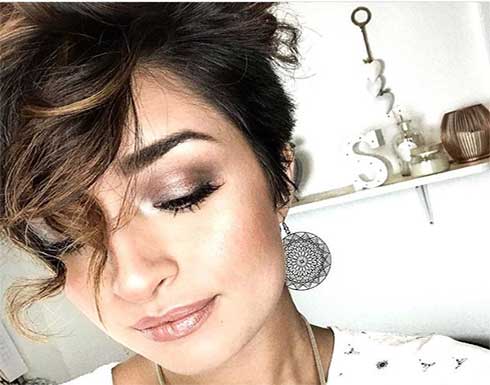 مشاهد جريئة للممثلة الجزائرية شيرين بوتلة تثير جدلا كبيرا (فيديو) مشاهد جريئة للممثلة الجزائرية شيرين بوتلة تثير جدلا كبيرا (فيديو)