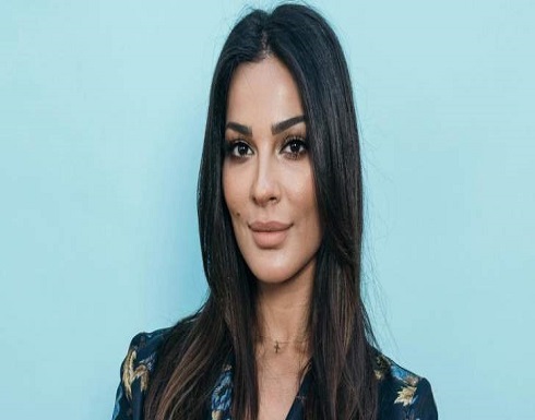 الاحتفالات بعيد ميلاد نادين نسيب نجيم مستمرة..والمفاجأة مع عائلتها بالفيديو الاحتفالات بعيد ميلاد نادين نسيب نجيم مستمرة..والمفاجأة مع عائلتها بالفيديو
