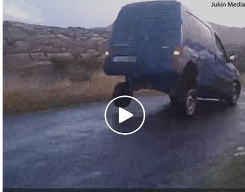 شاهد ما حدث لشاحنة جعلها صاحبها تقفز (فيديو) شاهد ما حدث لشاحنة جعلها صاحبها تقفز (فيديو)