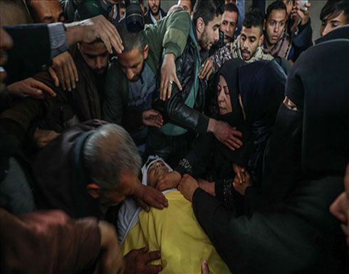 تشييع جثمان فلسطيني قتله الجيش الإسرائيلي قرب حدود غزة تشييع جثمان فلسطيني قتله الجيش الإسرائيلي قرب حدود غزة