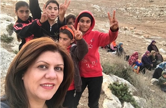 إعلام عبري يقر بالعجز أمام الرواية الفلسطينية لـ"أبو عاقلة" إعلام عبري يقر بالعجز أمام الرواية الفلسطينية لـ"أبو عاقلة"