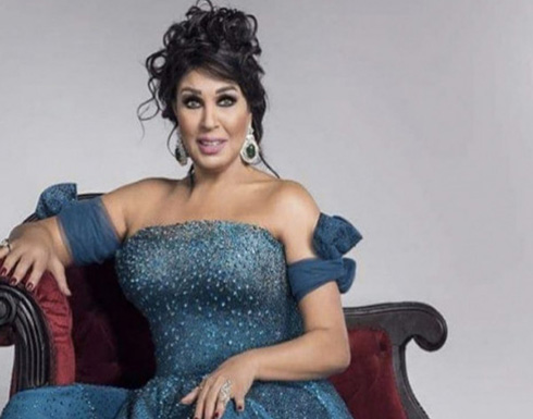 “بحبك خمسة أمواه”.. فيفي عبده توجه نصيحة لحورية فرغلي .. شاهد “بحبك خمسة أمواه”.. فيفي عبده توجه نصيحة لحورية فرغلي .. شاهد