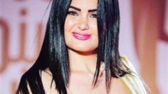 شاهد.. سما المصري تكشف جزء حساس من جسدها في غرفة نومها شاهد.. سما المصري تكشف جزء حساس من جسدها في غرفة نومها